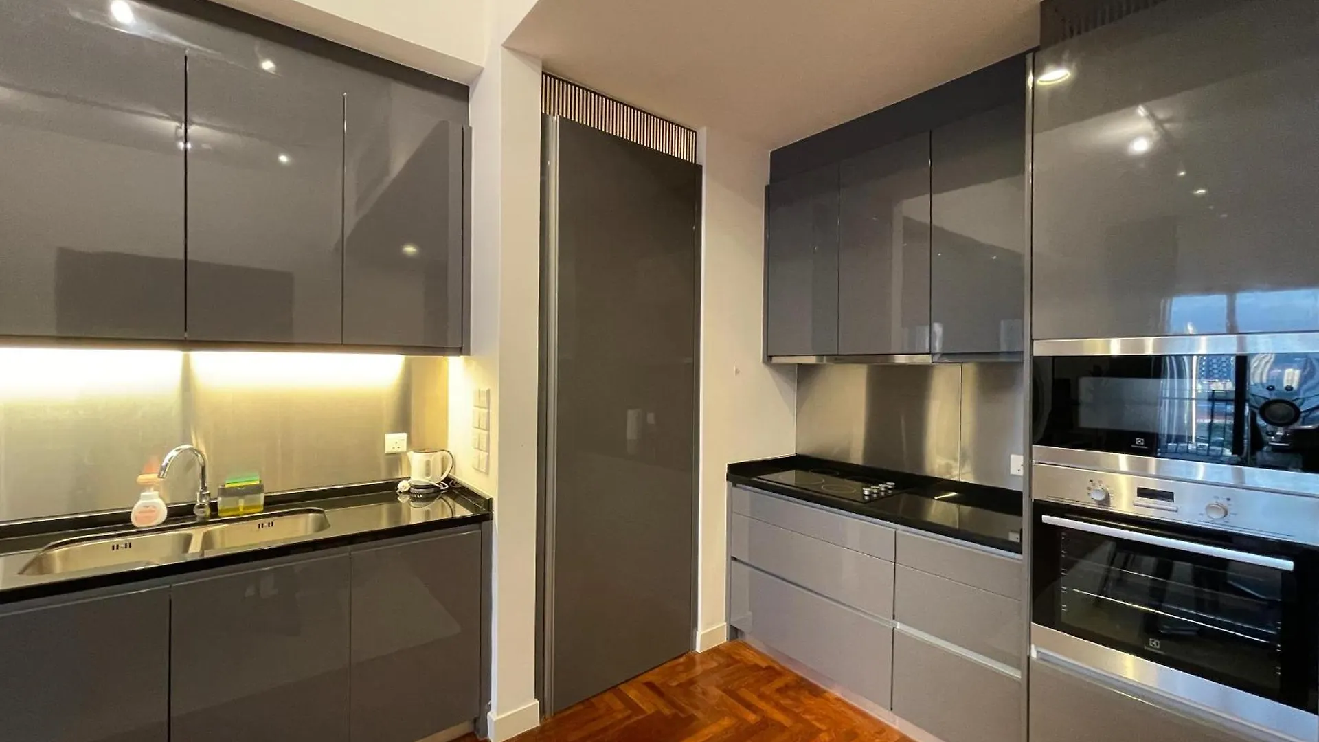 Apartment The Mews Klcc By Pillowtalks Kuala Lumpur
