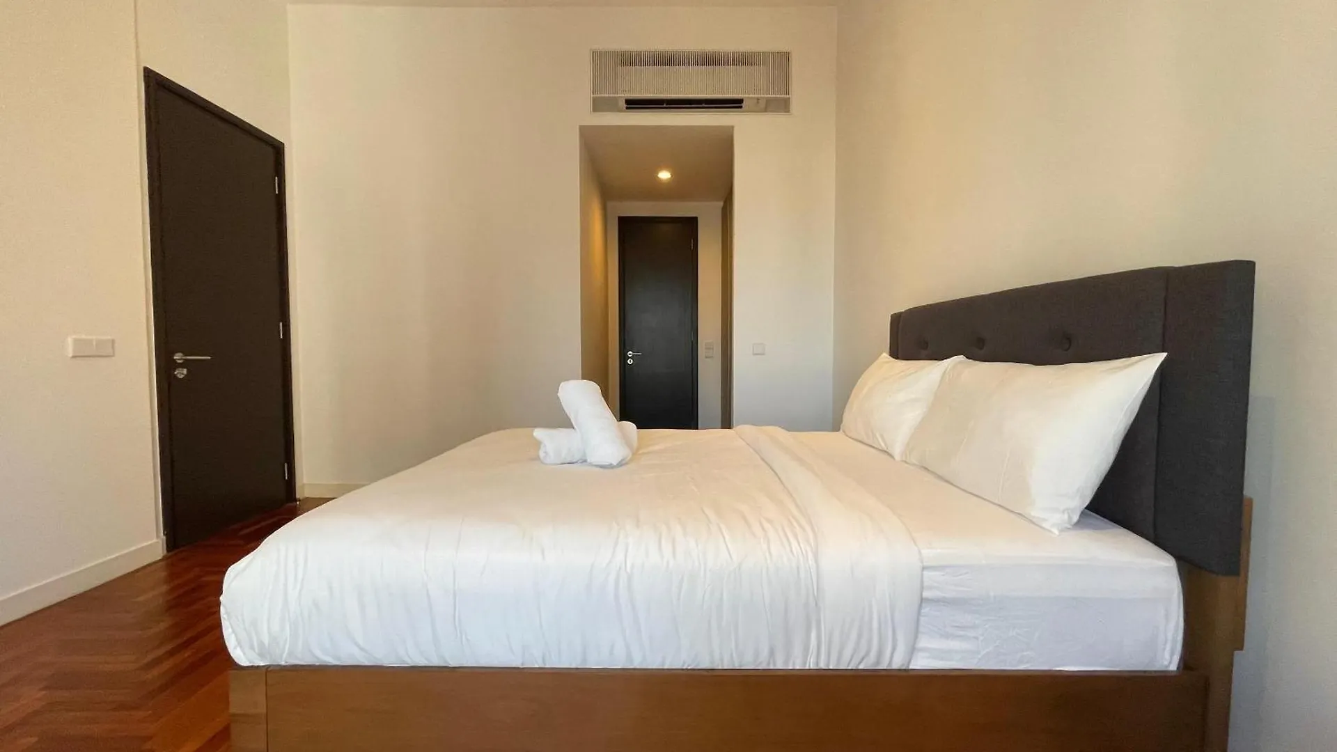 Apartment The Mews Klcc By Pillowtalks Kuala Lumpur