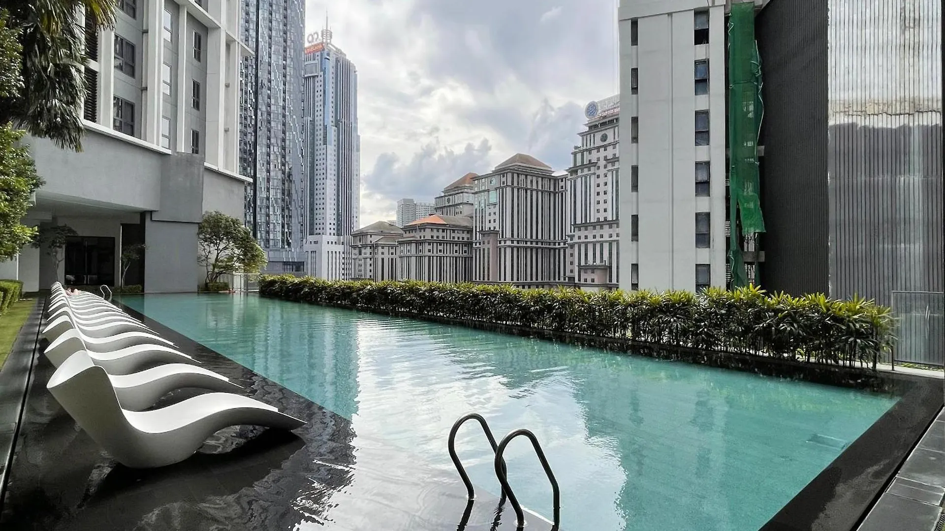 The Mews Klcc By Pillowtalks Kuala Lumpur Malaysia