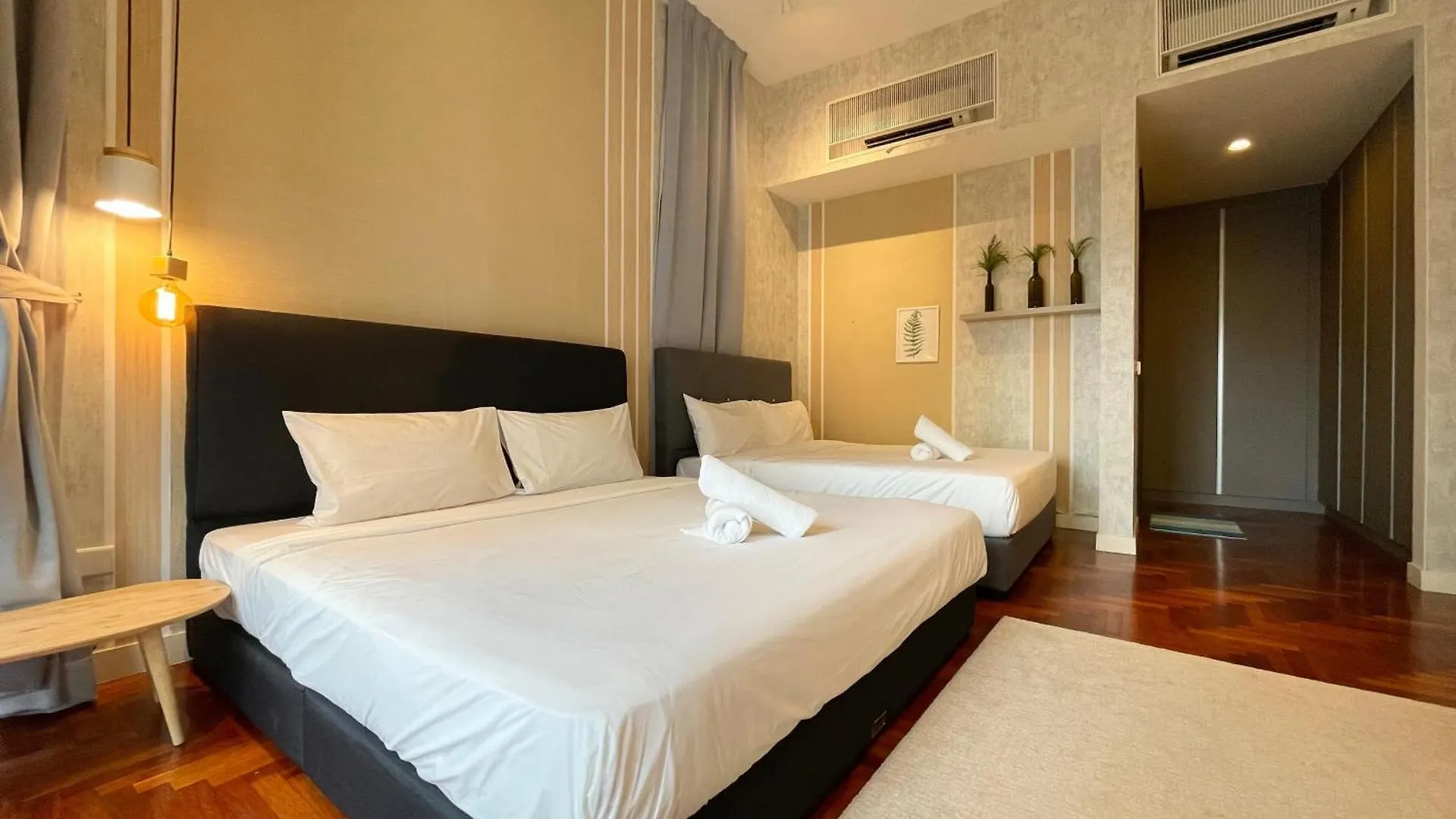 Apartment The Mews Klcc By Pillowtalks Kuala Lumpur